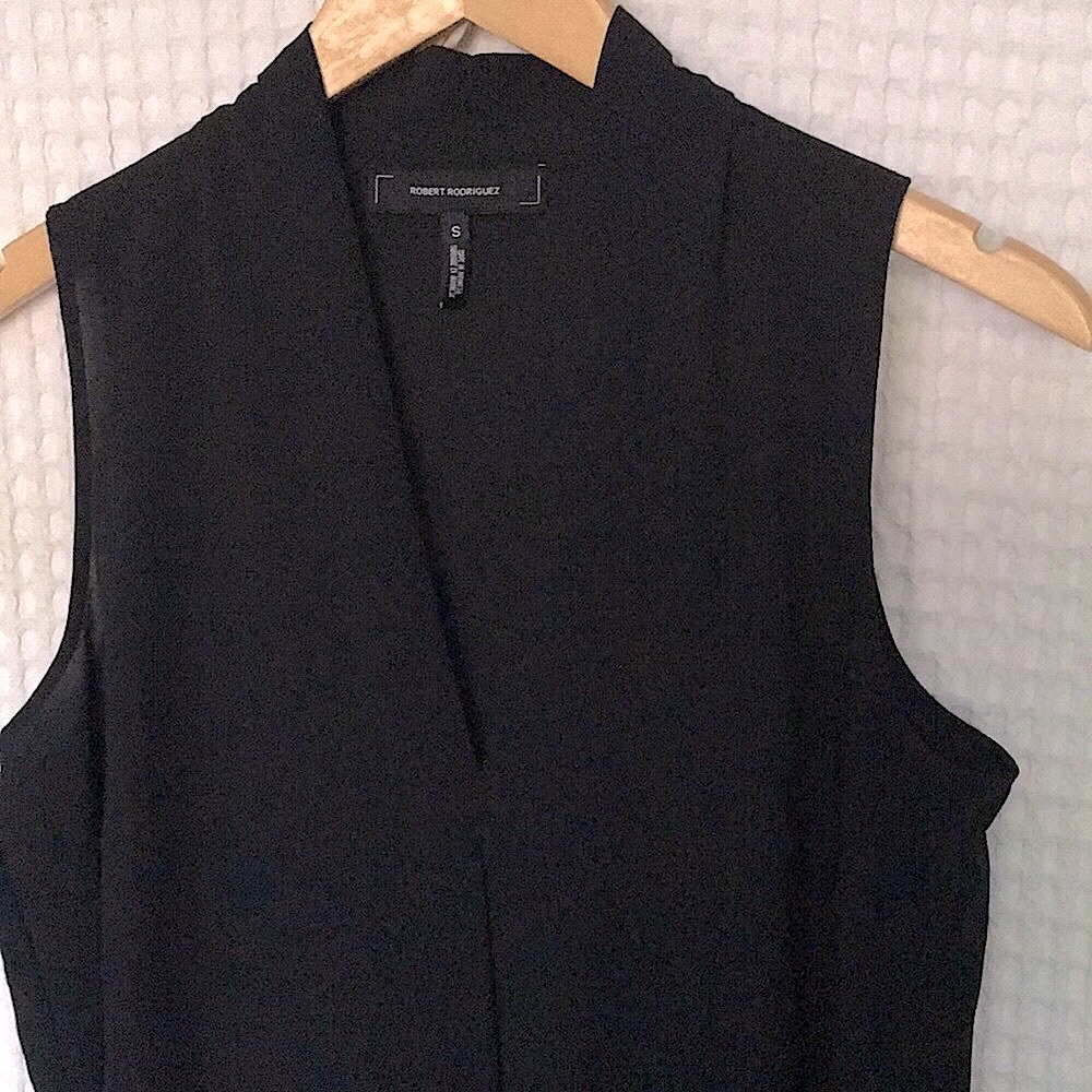 New Robert Rodriguez silky V Neck top